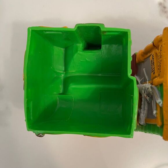 Russell Stover Looney Tunes Haunted House Halloween Candy Bank Vintage 1997 - Picture 10 of 11